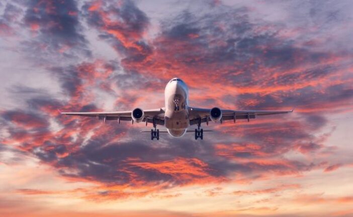 Companhias aéreas devem reembolsar dinheiro dos passageiros por voos cancelados