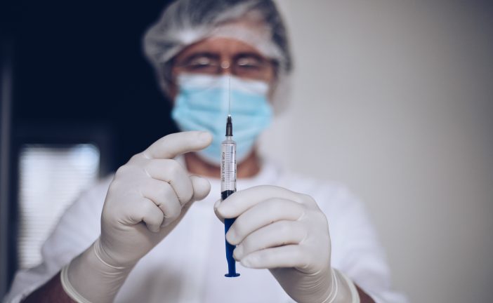 Irlanda deve restringir a vacina AstraZeneca a maiores de 60 anos