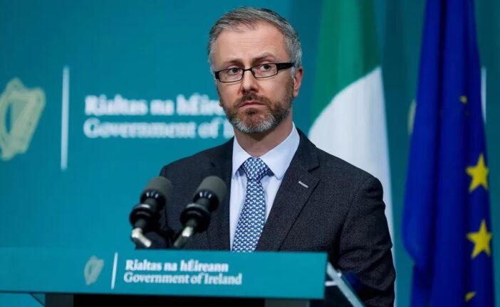 Irlanda: Ministro faz apelo por acomodações para refugiados